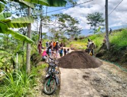 Pengecoran Jalan Rusak Akibat Longsor Sejak Tahun 2019 Lalu, Kini Mulai Di kerja Dengan Swadaya Warga