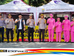 Dalam Rangka Oprasi Ketupat,Kapolres Palopo AKBP Safi’i Nafsikin Bersama Ketua Bhayangkari Ny.Nadya Kunjungi Pos Pengamanan