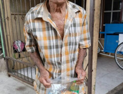 Selang Padatnya Kegiatan, Kapolres Palopo Sempatkan Berbagi Kepada Masyarakat Yang Membutuhkan