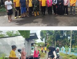 Gowa Annangkasi : Lurah Kalebajeng di Dampingi Ibu PKK Bersama Kapolsek Bajeng Kompak Kerja Bakti Dimusim Penghujan Mencegah Kebanjiran 